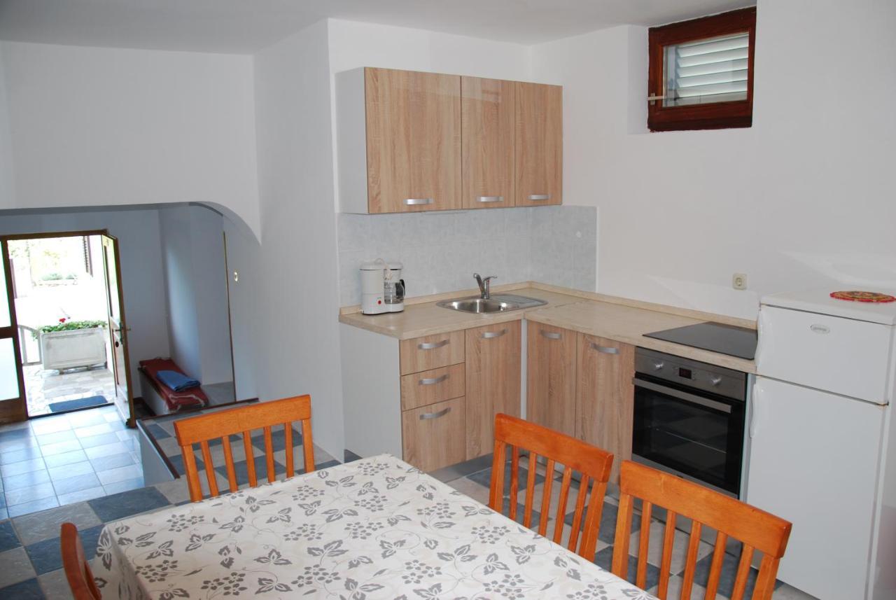 Apartmani Dragica-Prizemlje Kampor Eksteriør billede